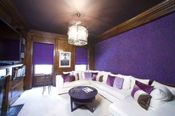 violet-tapet-frumos-dormitor