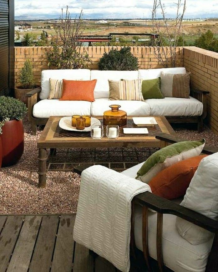 lounge møbler-for-balkong-fargerike-puter-skaleres
