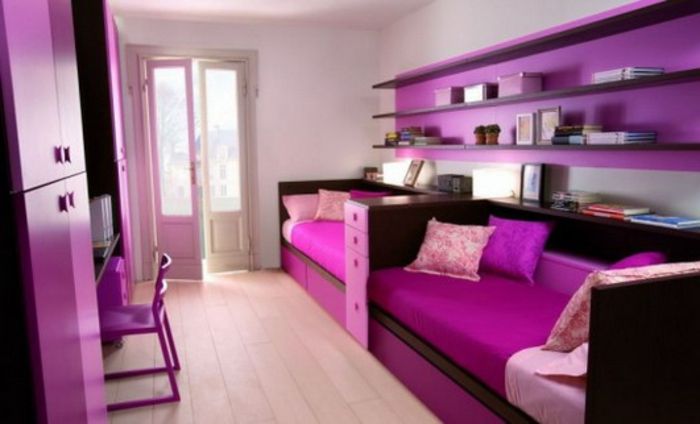razkošje spalnica pohištvo-vijolično-oprema