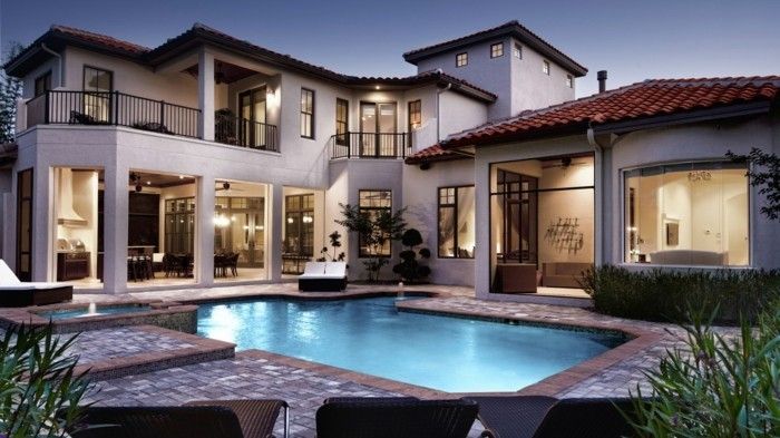 Luxury Pool-a-luxo-piscina-em-jardim