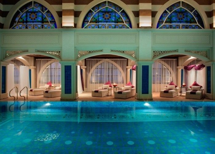 Luxury Pool-can-a-luxo-piscina-em-jardim-build