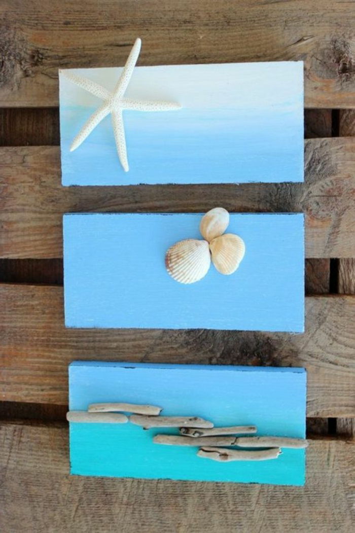 ahşap tahta boya mavi ve turkuaz deniz kabuğu denizyıldızı ve dalgaların karaya attığı odun sopa
