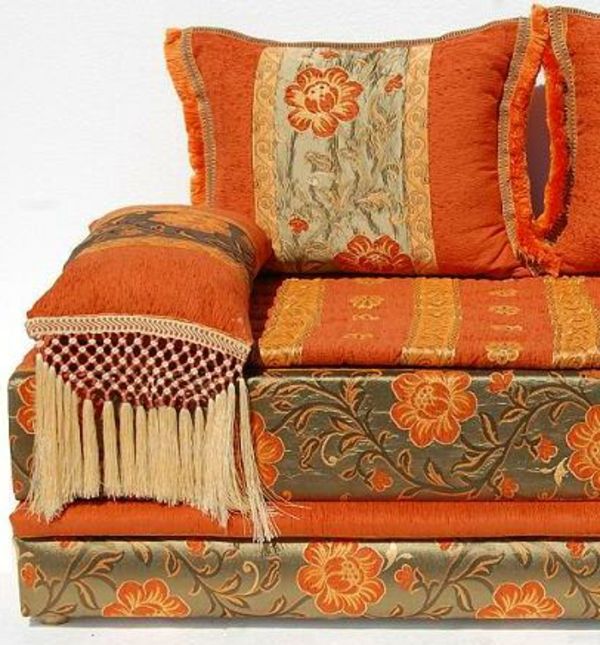 Marockansk möbler-orange soffa