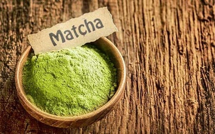 Matcha-Prášky-recepty-v-a-Schlüssel-matcha zelený čaj-k-kuchár-a-pitie-organické produkty