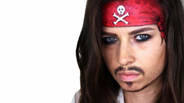 Maquiagem de pirata muito realista