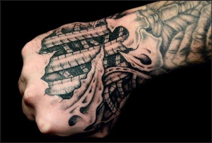 Heren tatoeages, hand tattoo, zwart en grijs 3d tatoeage