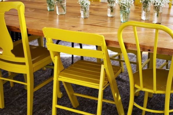 več rumeno-stoli-on-tabele idejo