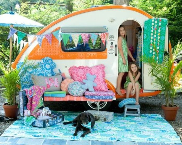 mini-karavana, zelo barvita-in-sladko