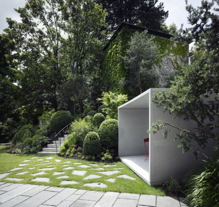 geometrik bahçe, yeşil çimen, dikey bahçe - modern ön bahçe