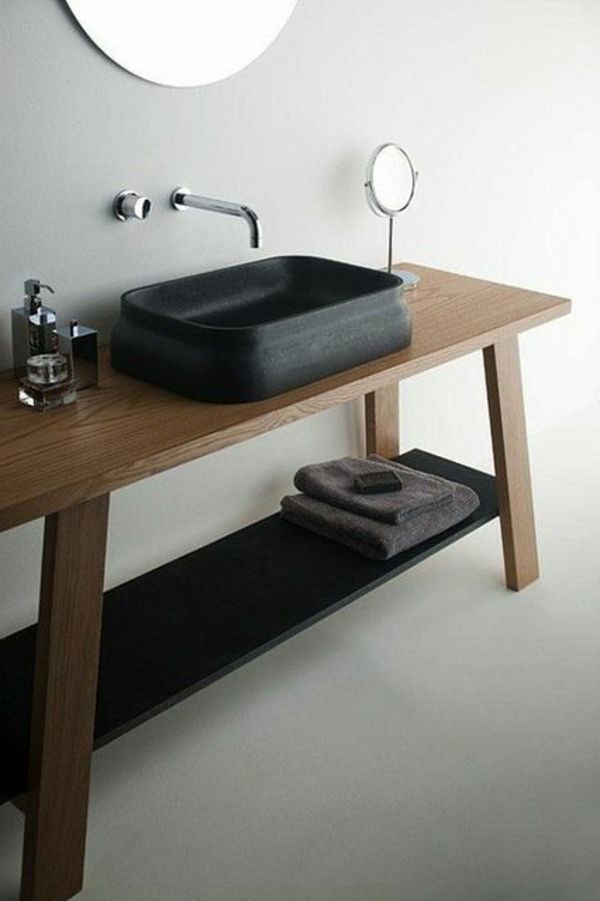 minimalističen bazena-v-črno-on-a-leseno mizo