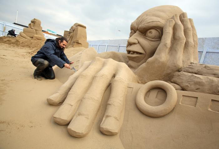 Moderne skulptur fra sand Amgull