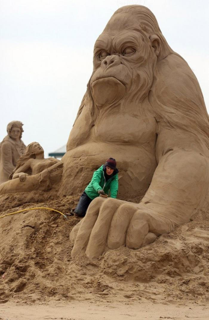 Moderne skulptur fra Sand King Kong
