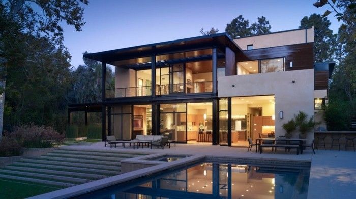 moderna arkitekt hus-intressant modell-med-en-super-pool
