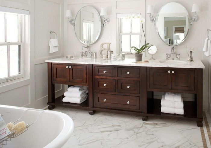 Nowoczesne łazienki-dwa-piękny-okrągłe lustro Regały drewniane