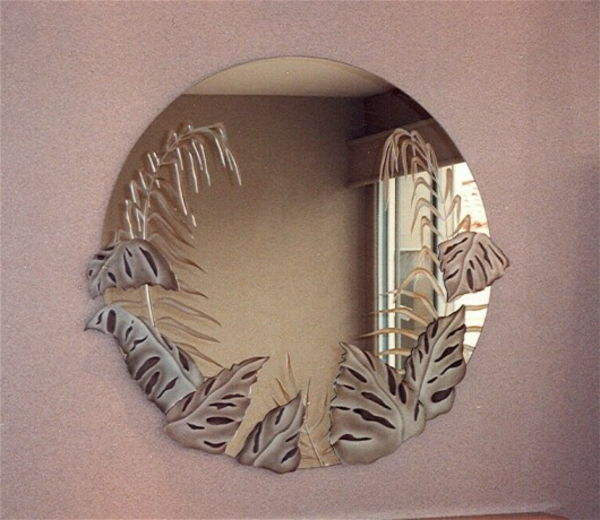 Moderné-mirror-on-the-múr Round-modelu
