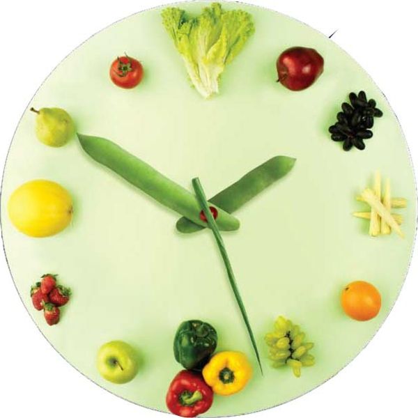 Šiuolaikinės sienos laikrodžių daržovės - dizainas su draugiška spalva