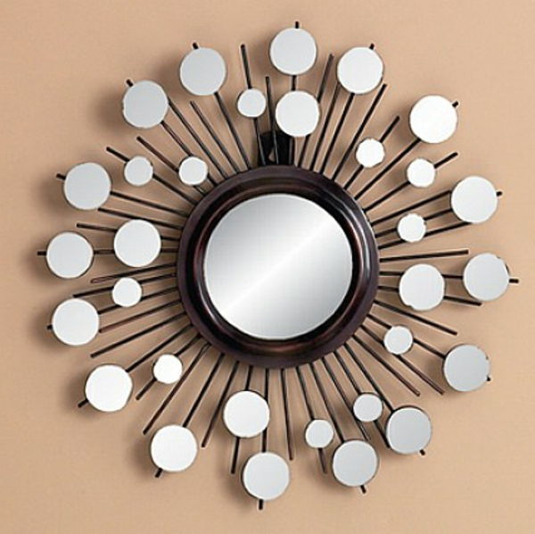 modernus-veidrodis-on-the-smėlio sienos