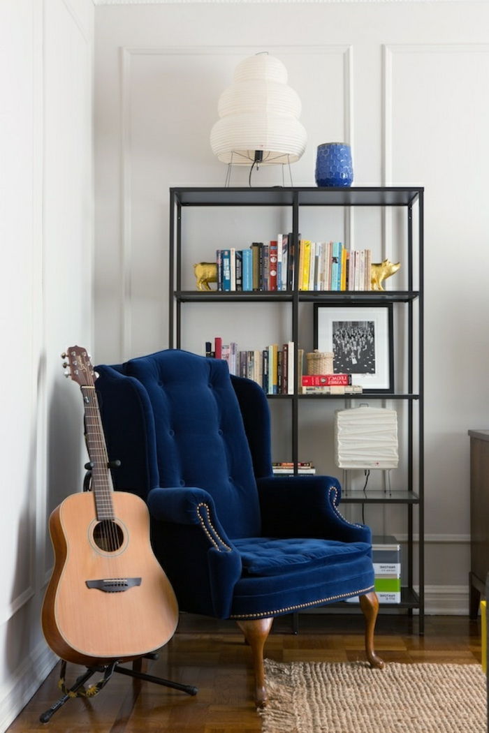 interior moderno azul cadeira projeto fresco da guitarra acústica
