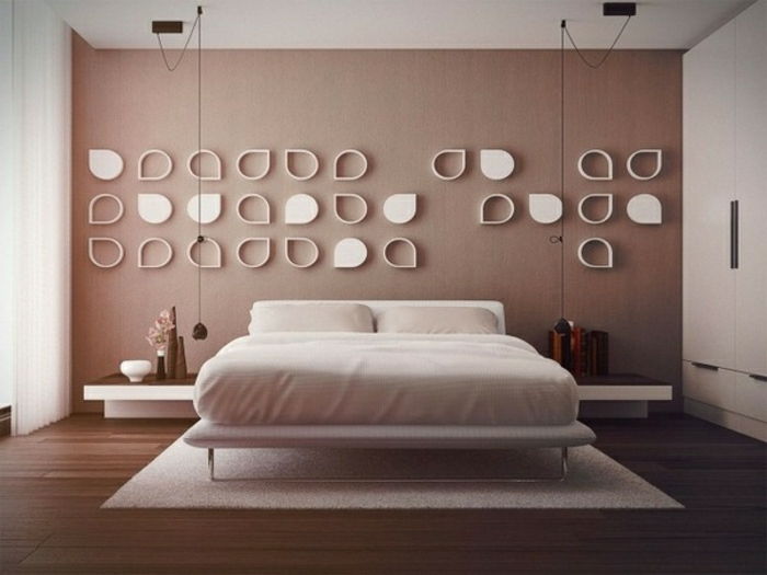pereți moderne dormitor cappuccino și elemente deco alb