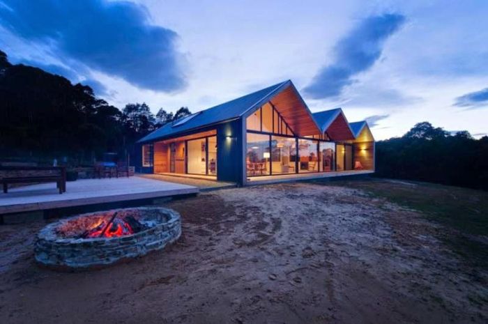 Case acoperiș casă frumoasă-modernă-fronton finalizat clădire cu design modern-