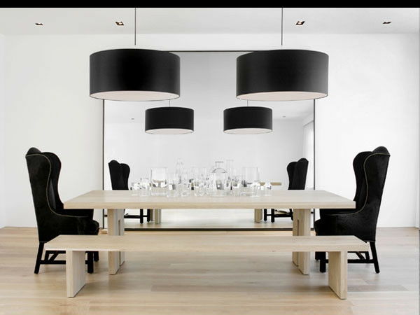 moderne-sufragerie-negru-negru-scaune lămpi