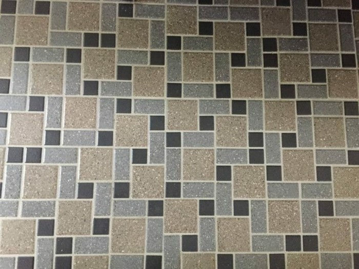 mozaikos plytelės-Bad-su kvadratų-and-stačiakampių