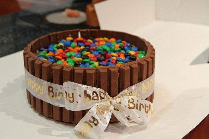 motyvas pyragai-sau-kad-šokolado tortas-motyvacinį pyragas-in-saldainių