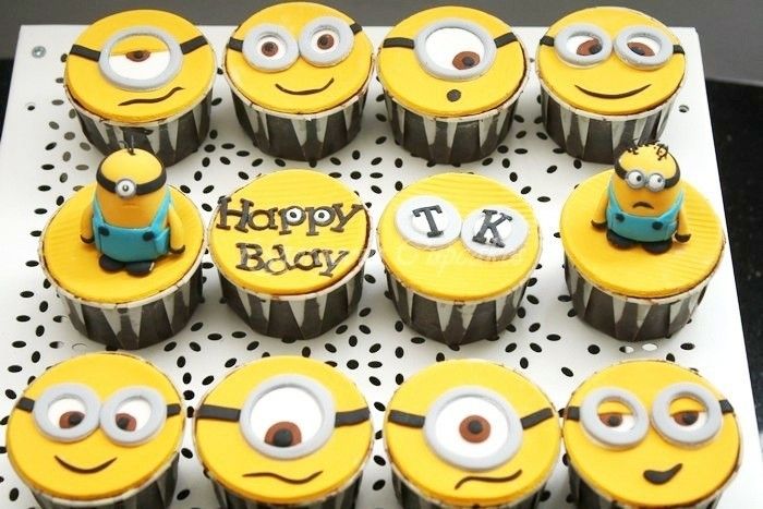 kolački-dekoriranje-rojstni dan-party-vse-dobri-Sluge