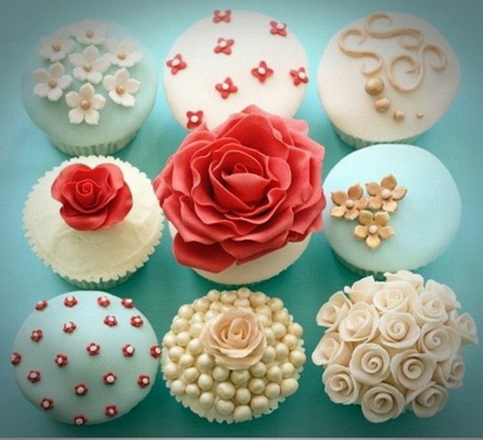 kolački-okrasitev-ideje-Sugarpaste-si-bi-in-kolački, dekoriranje