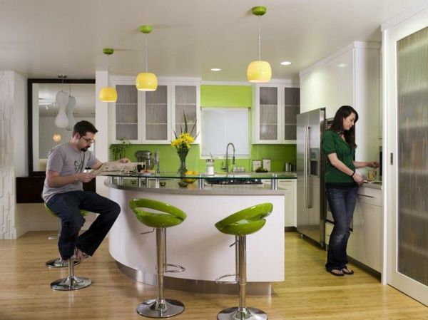 Nauja virtuvė-idėjos-a-vyras-ir-a-moteris-in-the-virtuvė