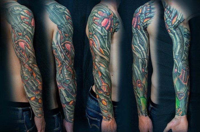 arm tattoo man, gekleurde mouw tattoo, robot tattoo