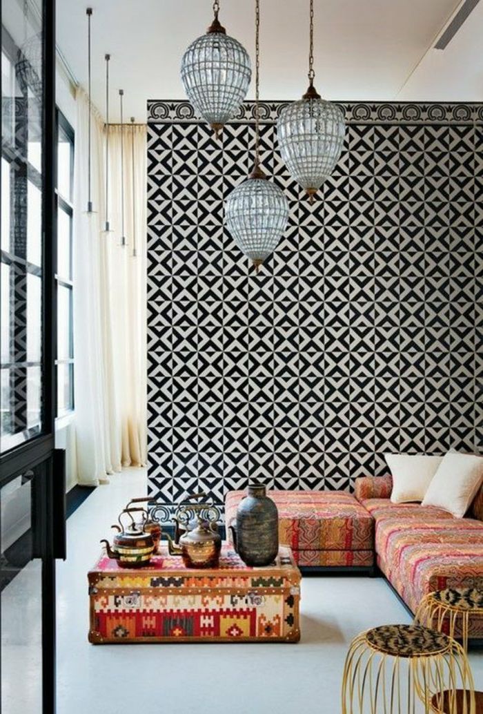 Marockanska lampor hänger från takdekoration för det moderna hemmet soffbord autentiska tekanna rumdelare