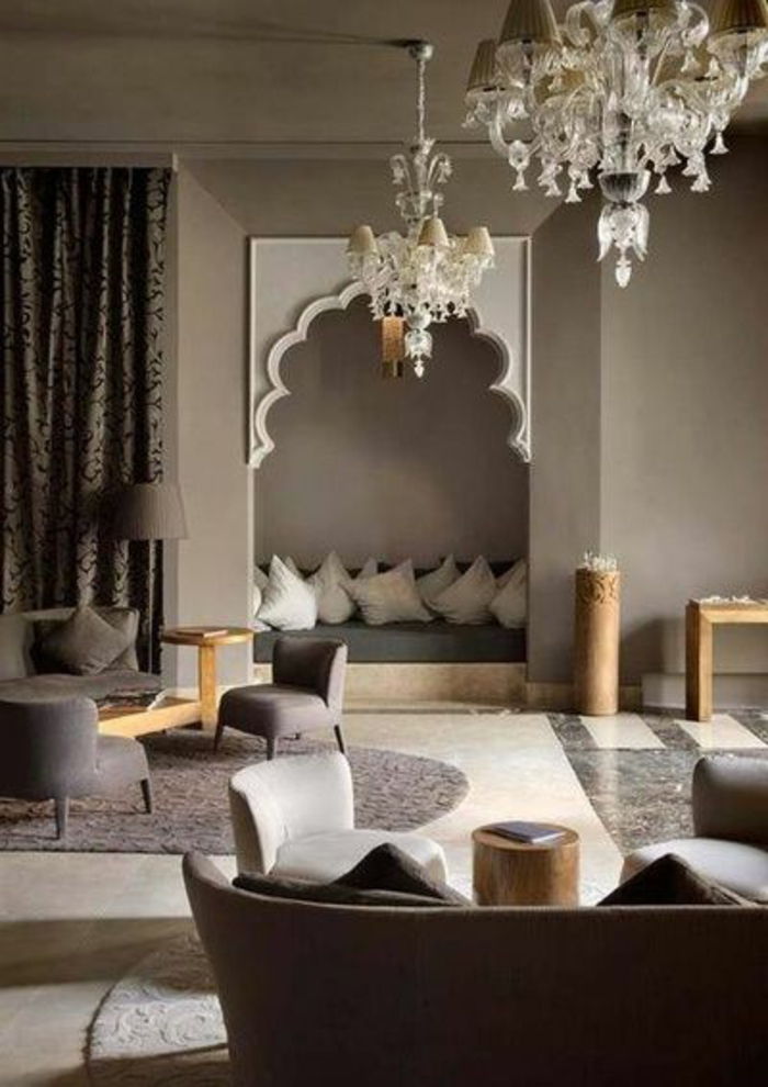 rytų lempa dekoratyvinė liustra ypač gražus dizainas svetainė rytietiškas sėdėjimo srityje daug pagalvių