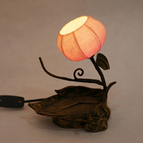 oriental-lamp-taupe-pozadí-ako kvetový vzhľad