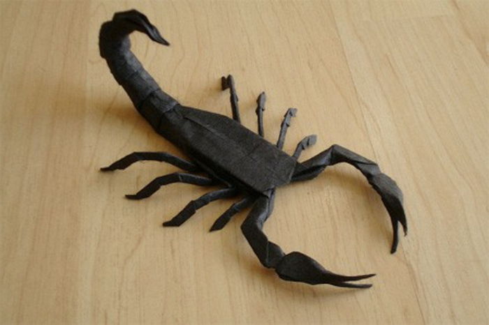 Origamio gyvūnai-a-skorpionas