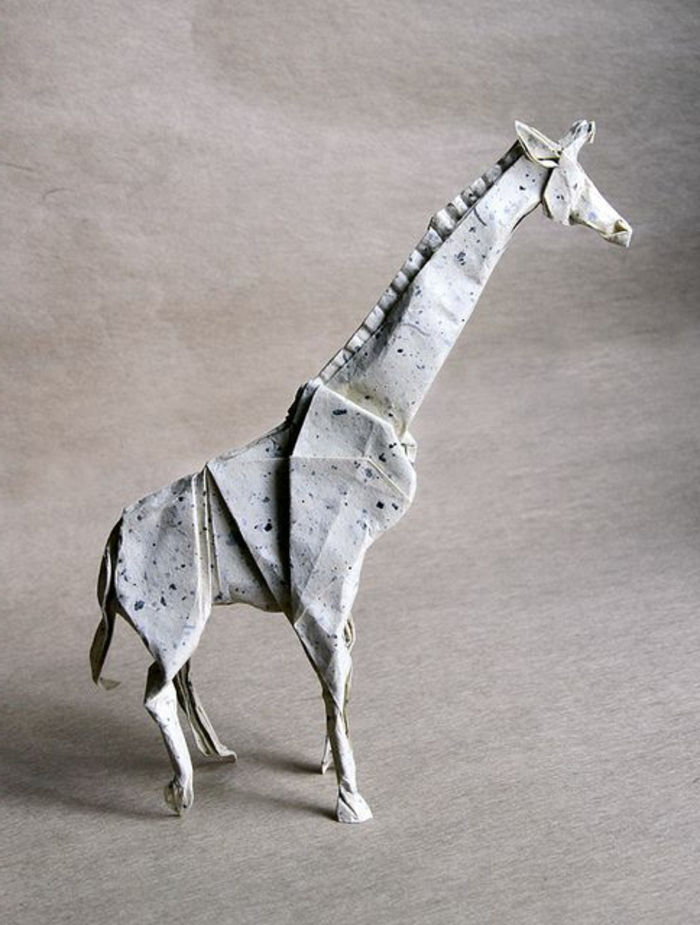 Origamiden hayvanlar-a-gri zürafa