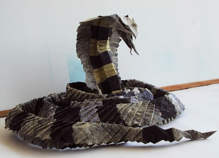 Origamiden hayvanlar-a-yılan