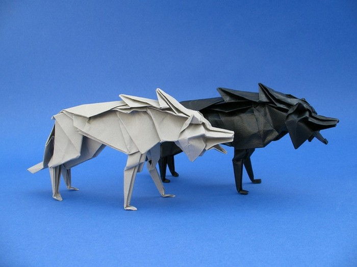 Origamiden hayvanlar iki kurt