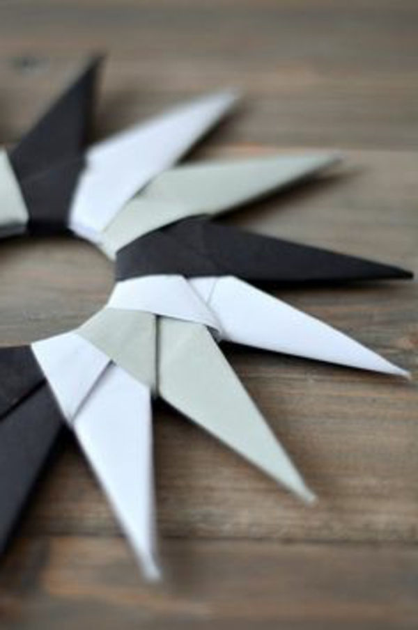 origami-to-jul-star-in-garuer-färg