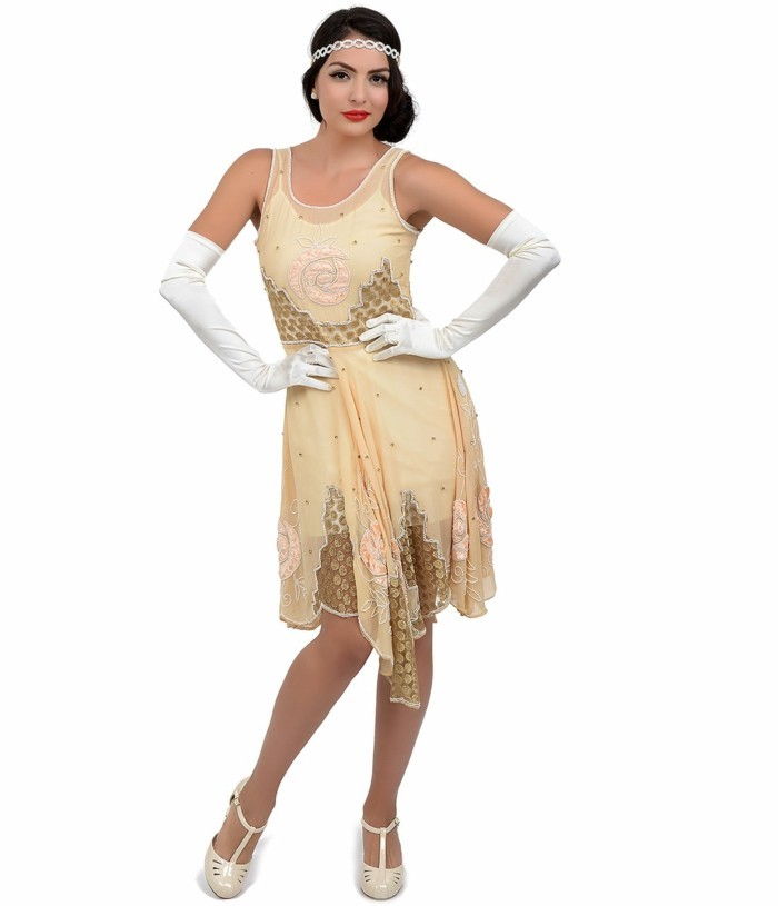 original-dress-in-the-20s-fashion-mooie-vrouw