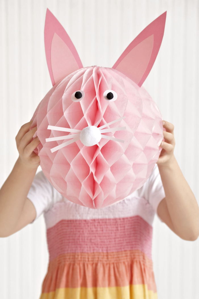 rosa påskkanin av papper, dekoration för att göra påsk själv, DIY idéer för barn