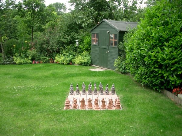 lauko šachmatai atgal garden2