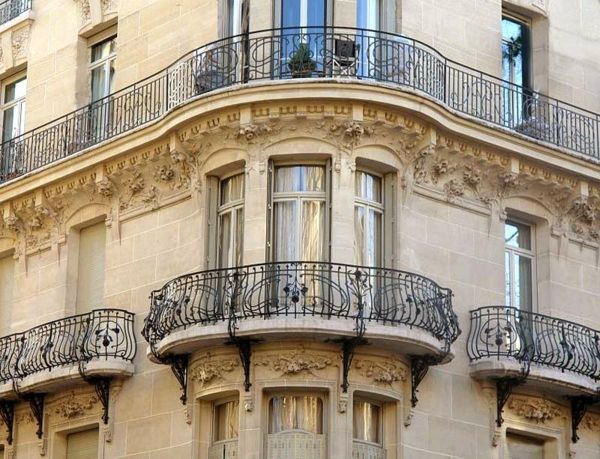 ovale balustradă-by-un balcon