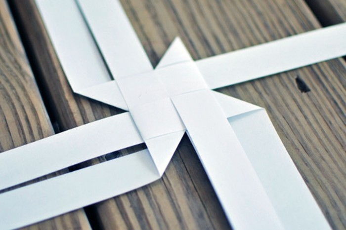 papir rynke hvit-farge-interessant-DIY-konstruksjon