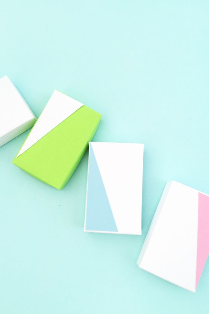 Tinker lådor - rektangulära lådor i två färger försedda med geometriska figurer