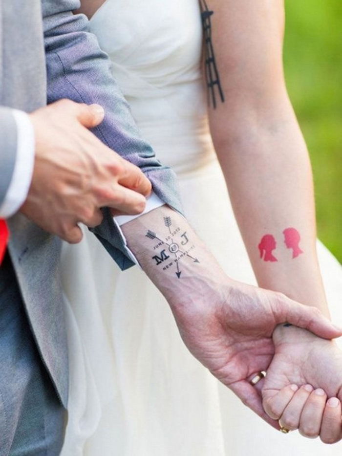 tatuiruotės partneriams, pora, raudona ir juoda, raidės ir veidai, meilės įrodymas