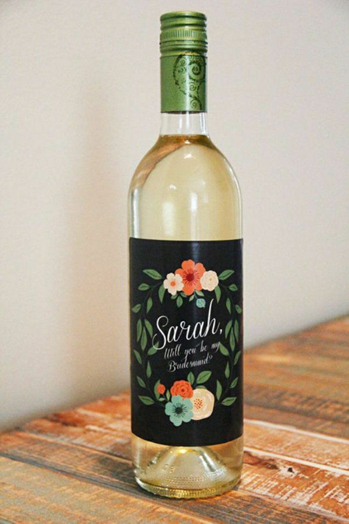 personifierade etiketter vinflaska vitt vin special tillfälle brudtärna