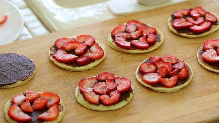 jordbær med sjokolade-og-pancake-