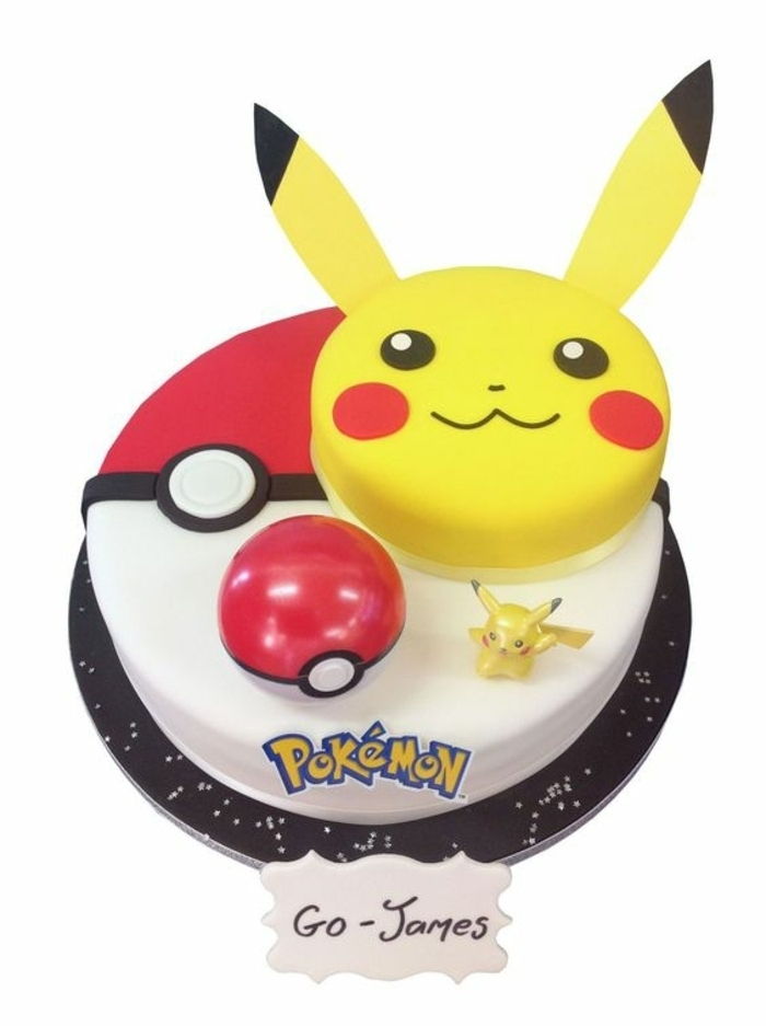 yummy pokemon pie - un pikachu sorridente giallo e una palla pokemon rossa