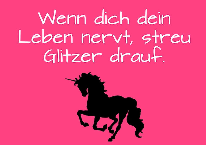 Här är en rosa unicornbild med en svart enhörning med en svart tät man - unicorns ord och unicornbilder
